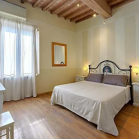 Hotel I Merli Di Ada