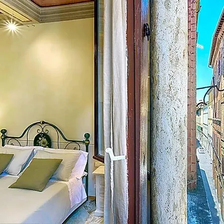 Hotel I Merli Di Ada