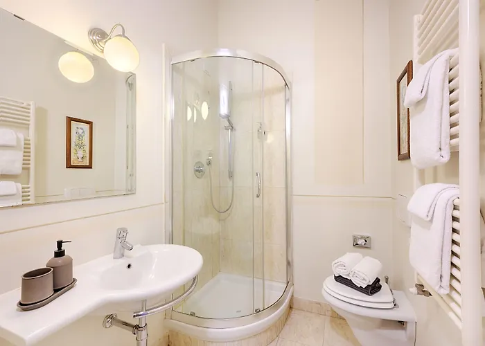 Hotel I Merli Di Ada Siena